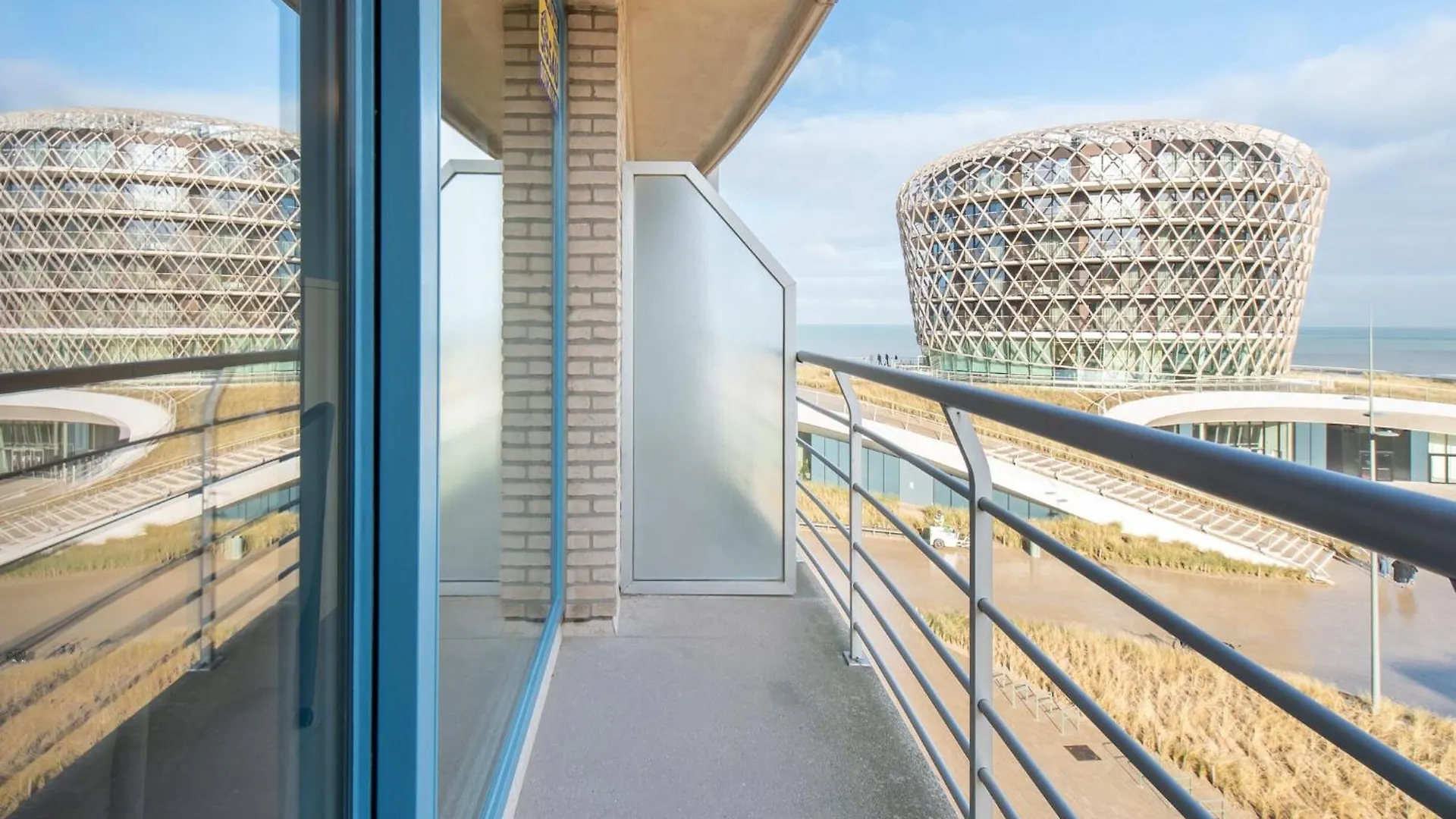 3-Bedroom Apartment With Casino View Middelkerke 0*,